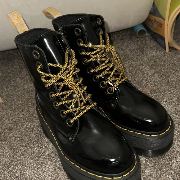 DR. MARTENS Jadon Womens Platform Boots - Picture 1 of 7